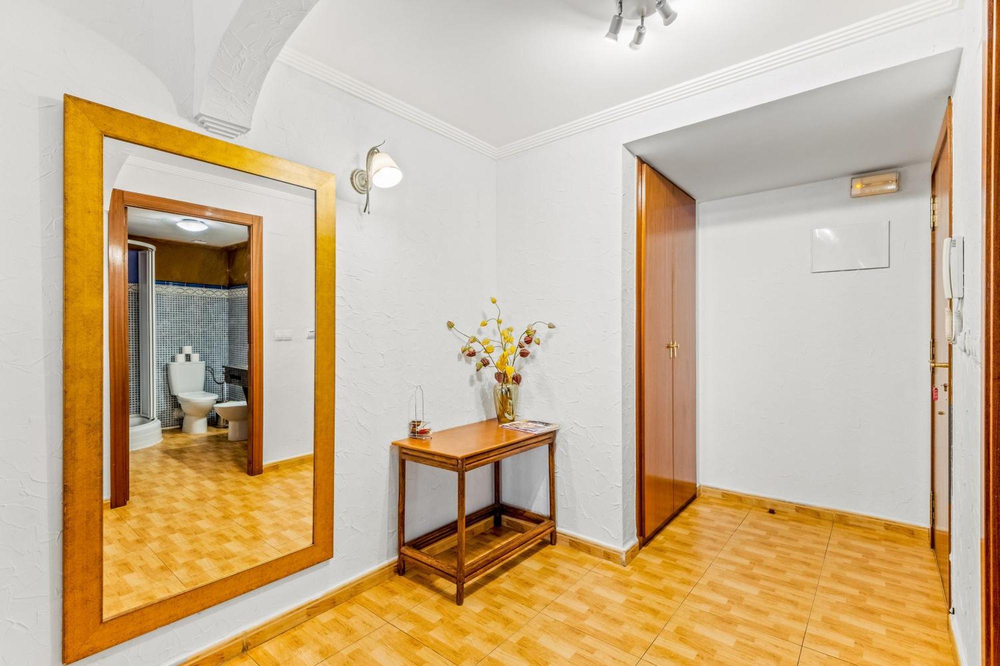 Unique Apartahotel 3-3 Торевиеха Екстериор снимка